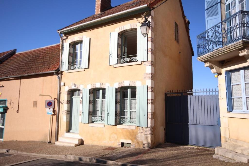 La Maison D'A Cote Saint-Amand-en-Puisaye Εξωτερικό φωτογραφία